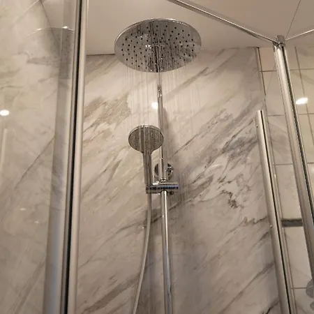 Hotel-restaurant Schettel Hotell 3*