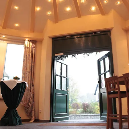 Hotell Hotel-restaurant Schettel 3*