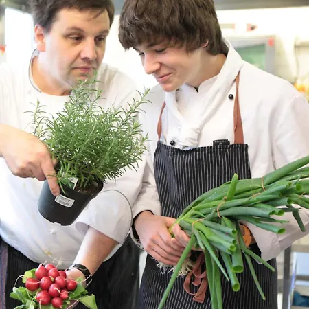 Hotell Hotel-restaurant Schettel